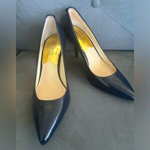 Michael Kors Navy Pumps